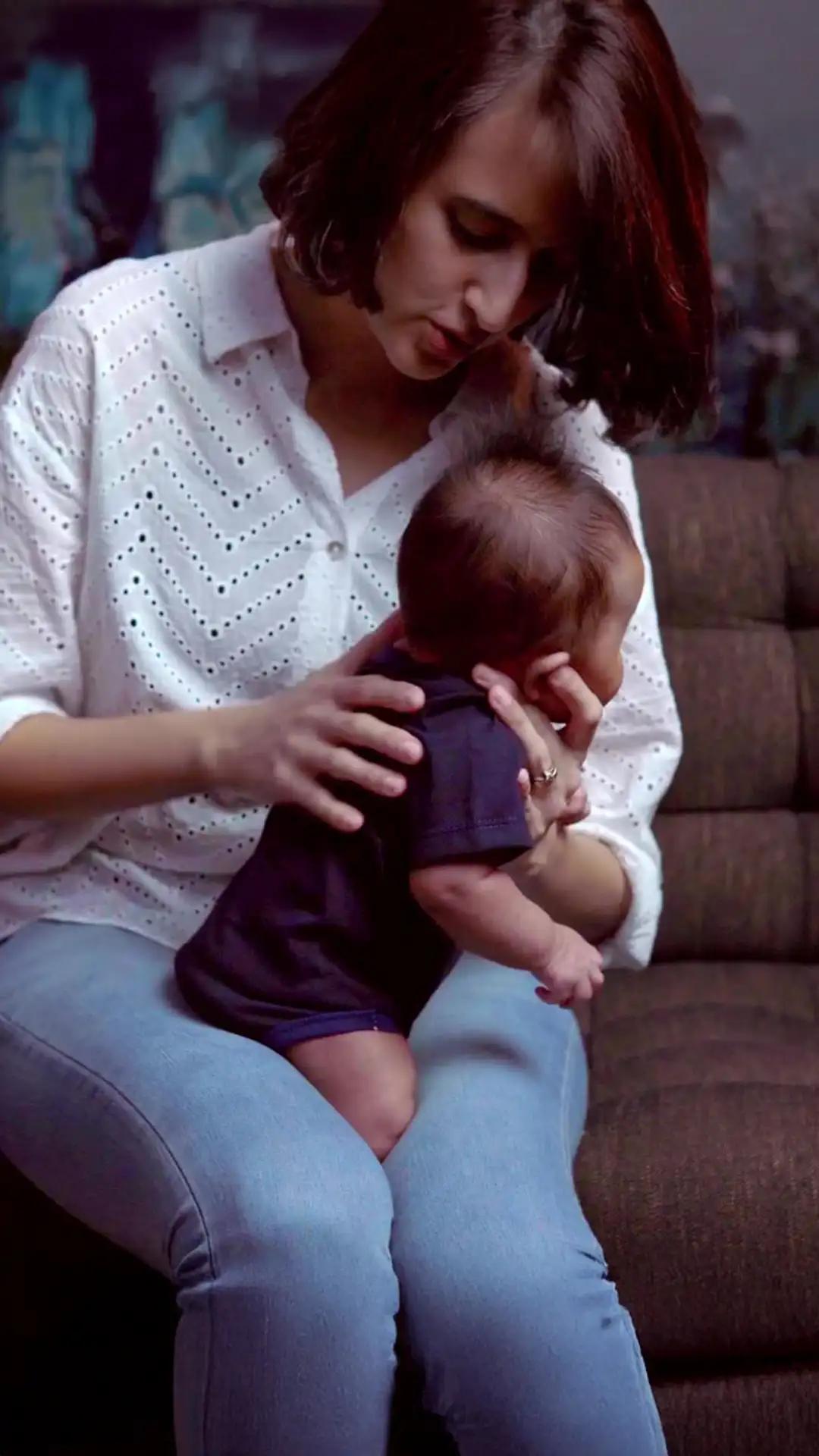 Cara Menyendawakan Bayi