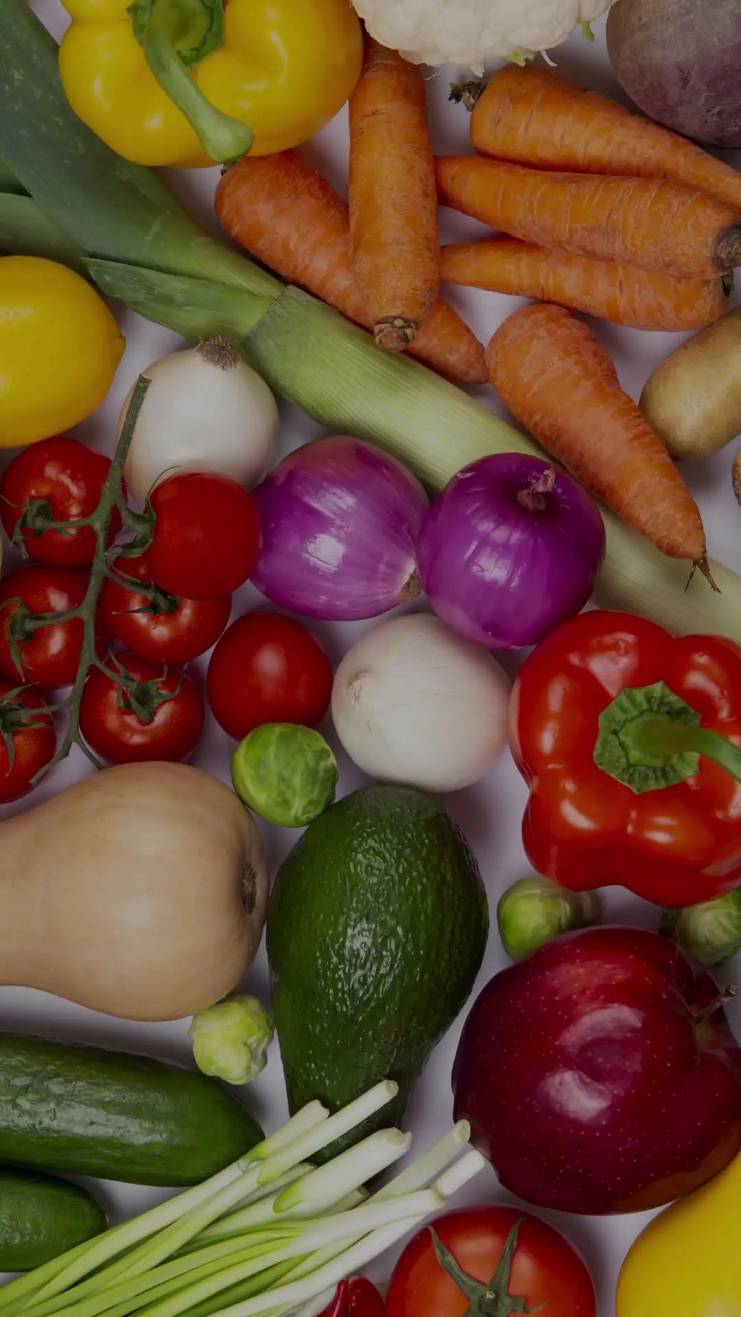 Apakah Si Kecil Boleh Makan Sayur