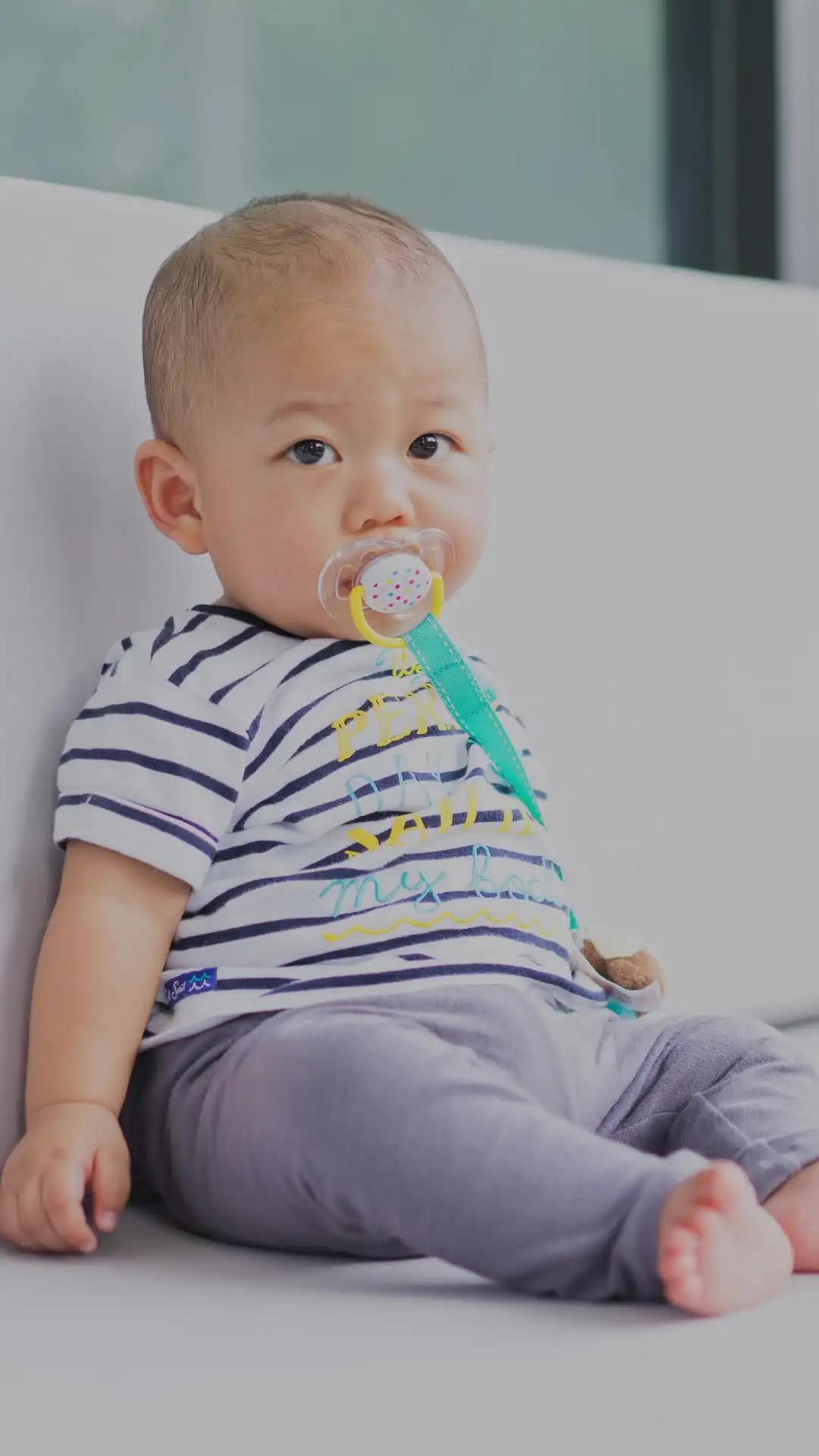 Kapan Harus Melepas Empeng